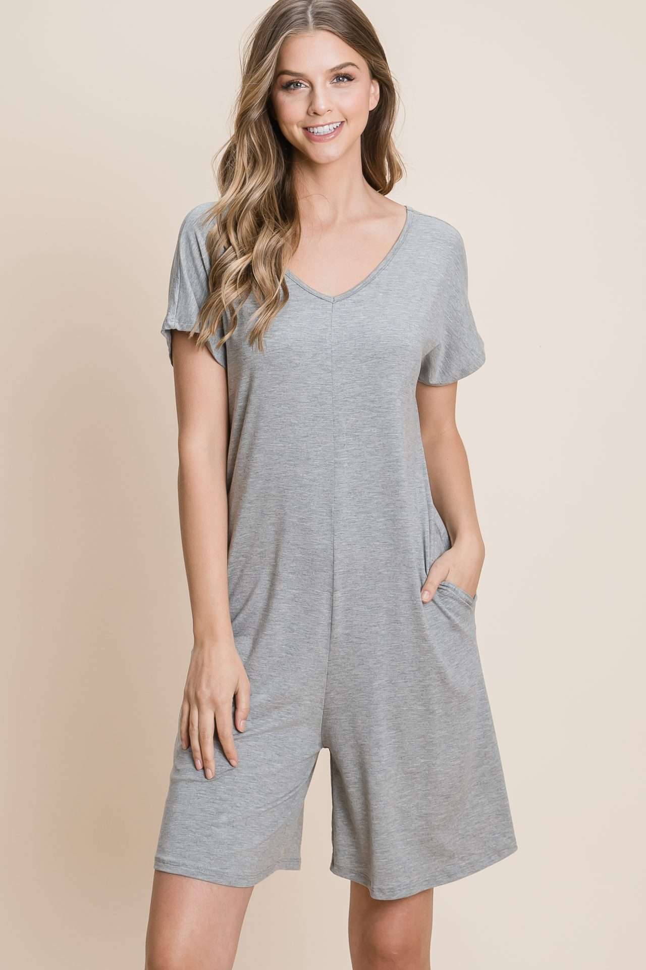 DA1291 SOLID ROMPER WITH POCKETS